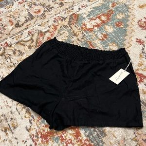 Universal Thread pull on linen shorts in black size XL